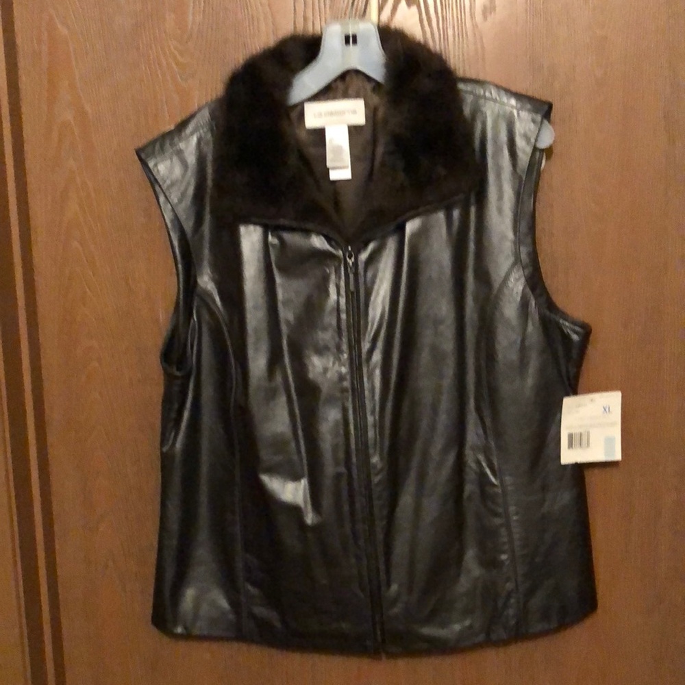 Liz Claiborne leather vest bronze color with faux fur. Size XL excellent cnd